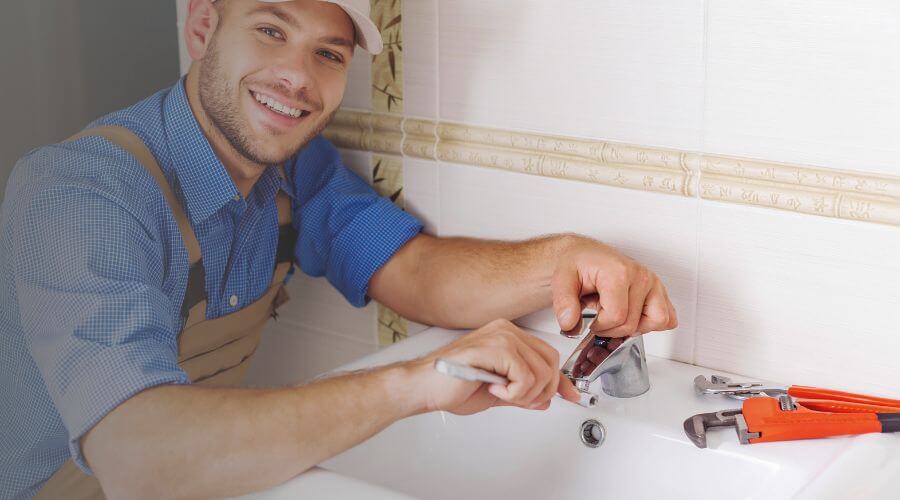 Professional clogged drains services in Fanshawe, OK